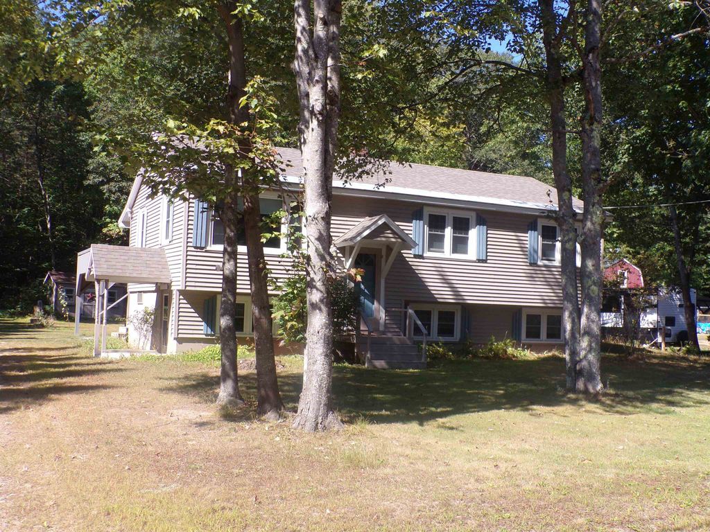 Photo of 122 New Chester Road, Hill, NH 03243 (MLS # 5059723)