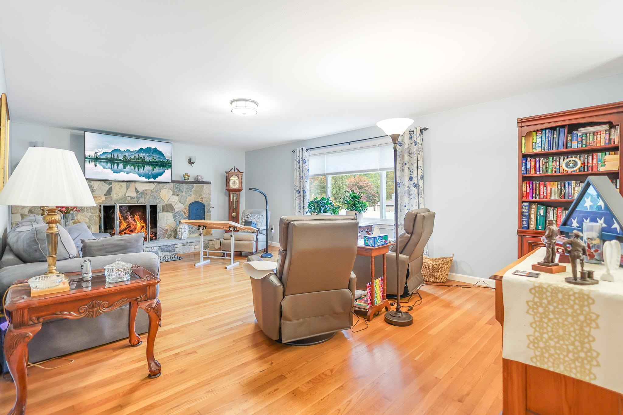 11 Cardinal Drive