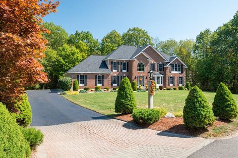 12 Ballard Road Pelham NH 03076
