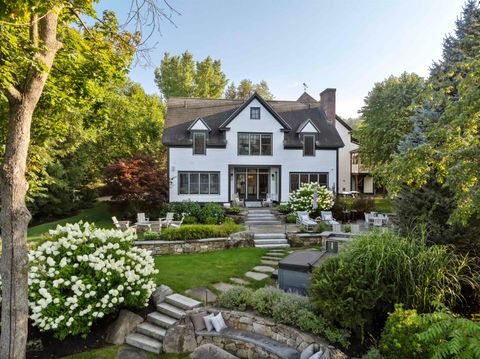 24 Dew Point Lane Center Harbor NH 03226