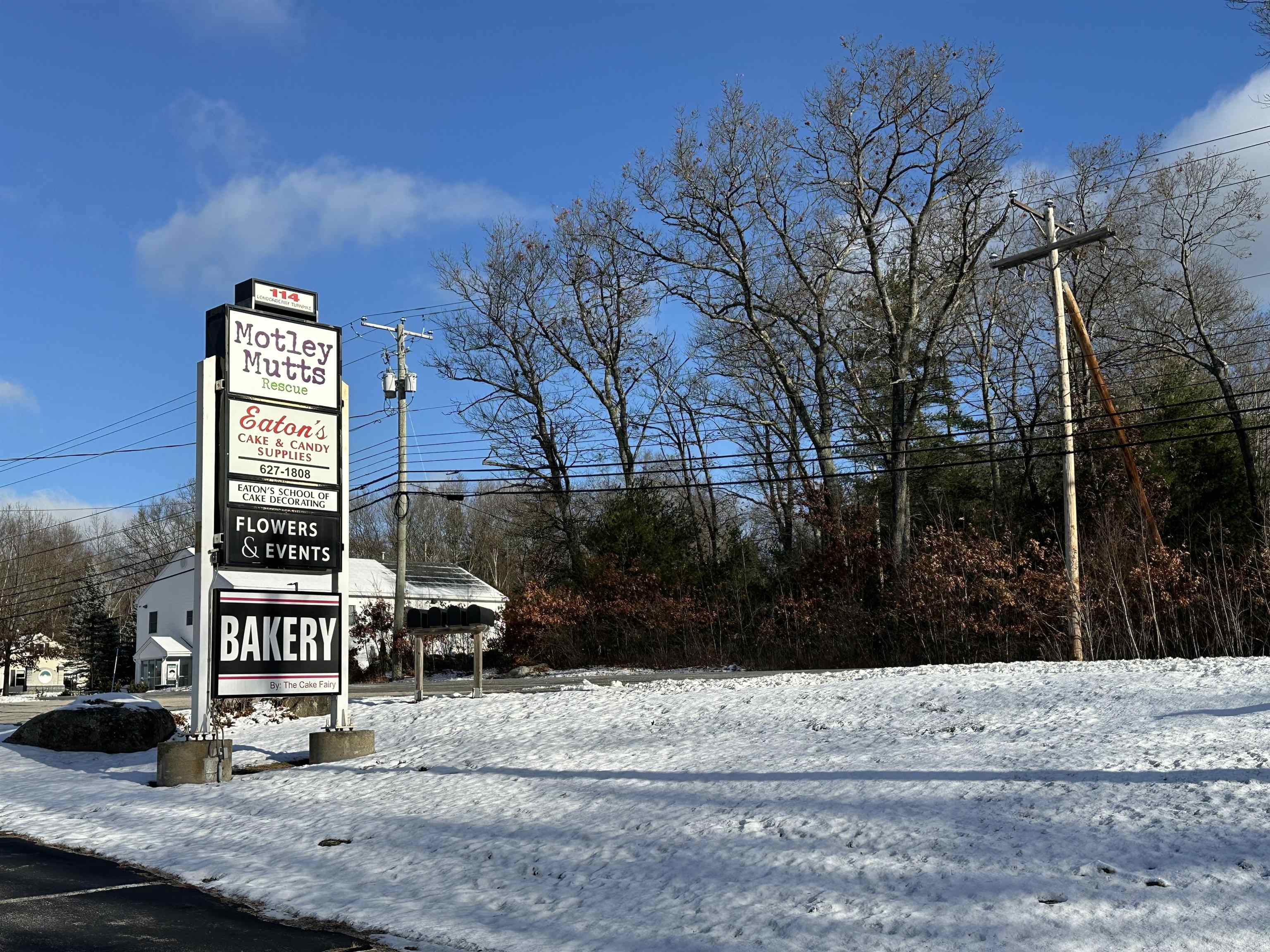114 Londonderry Turnpike 5