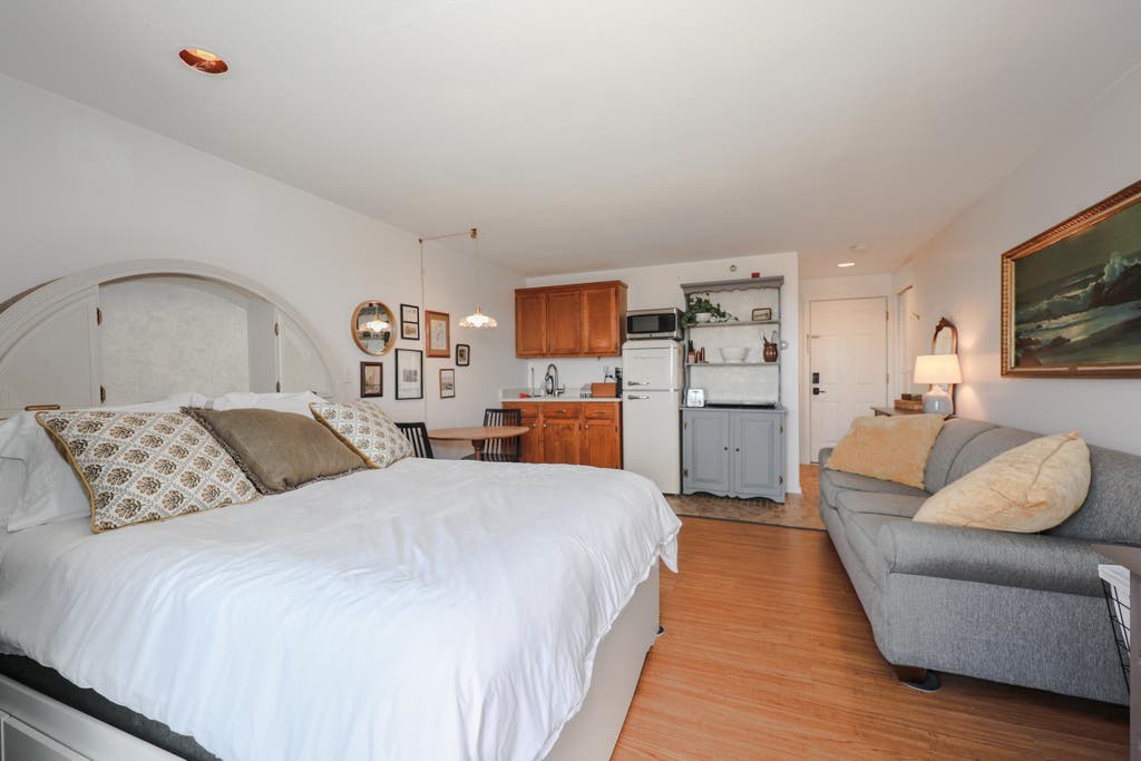 Photo of 415 Ocean Boulevard #3E, Hampton, NH 03842 (MLS # 5080633)