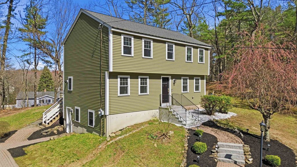 Photo of 1 Jessica Lane, Hudson, NH 03051 (MLS # 5083390)