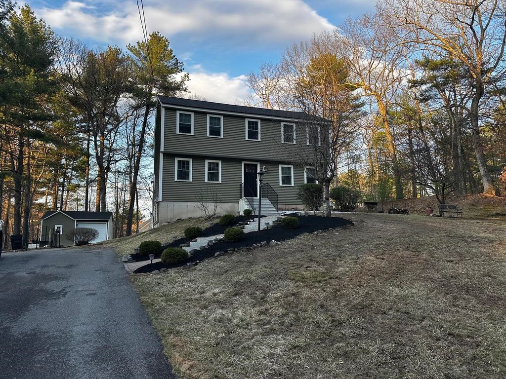 Photo of 1 Jessica Lane, Hudson, NH 03051 (MLS # 5083390)