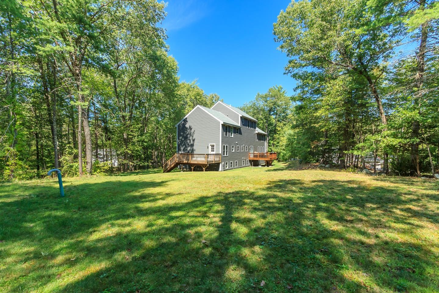 Sandown, New Hampshire 03873, United States, 3 Bedrooms Bedrooms, ,3 BathroomsBathrooms,Residential,Active,211897