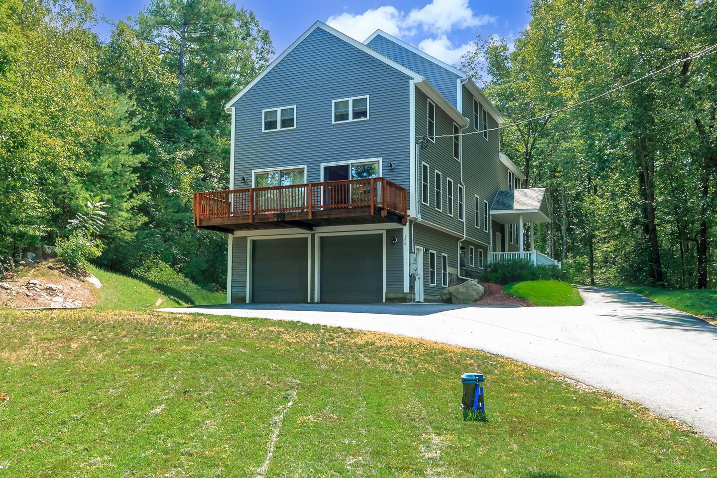 Sandown, New Hampshire 03873, United States, 3 Bedrooms Bedrooms, ,3 BathroomsBathrooms,Residential,Active,211897