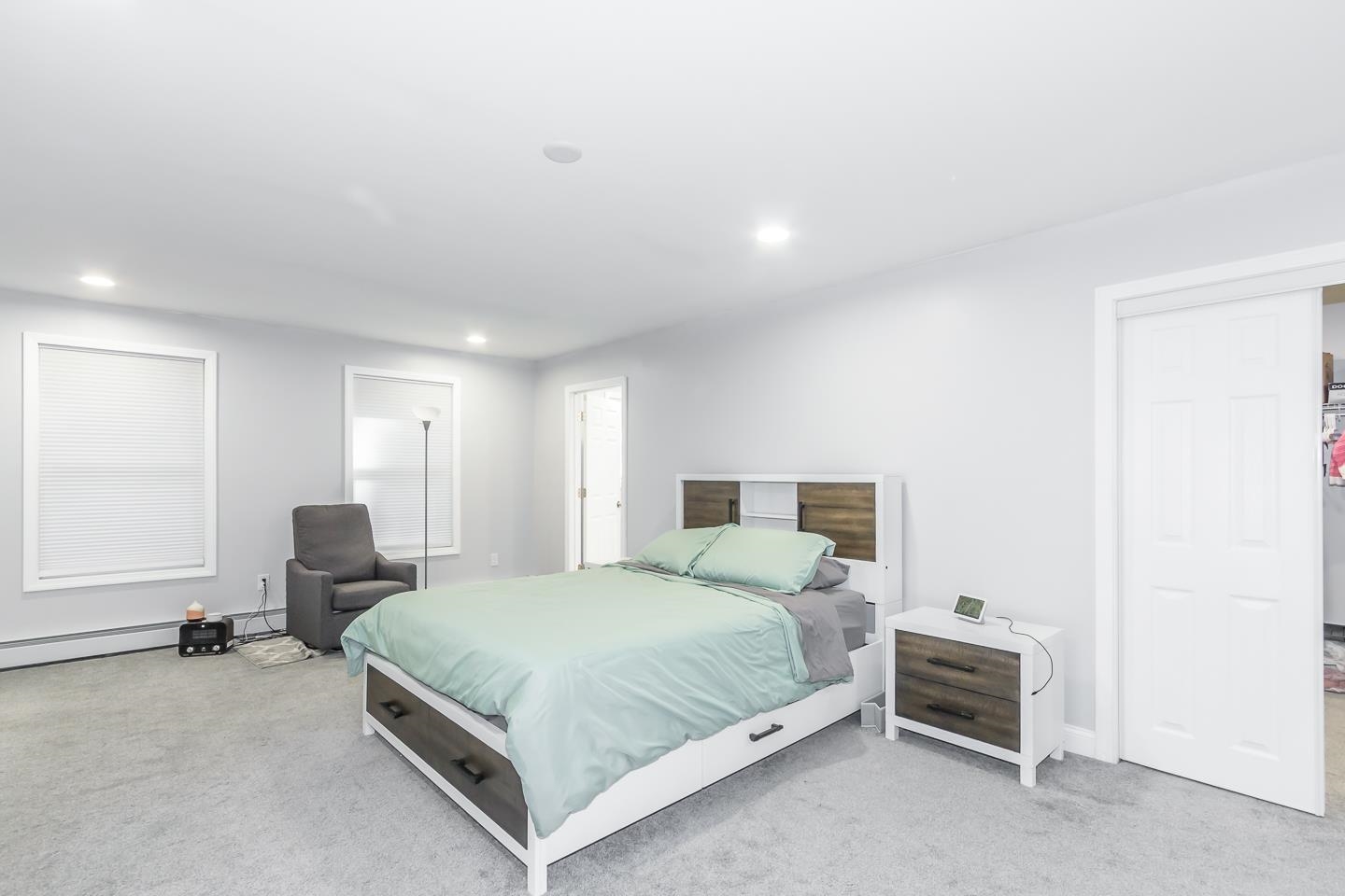 Sandown, New Hampshire 03873, United States, 3 Bedrooms Bedrooms, ,3 BathroomsBathrooms,Residential,Active,211897