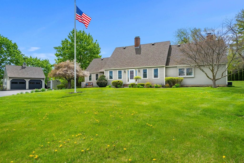 Photo of 15 Prescott Lane, Hampton Falls, NH 03844 (MLS # 5088907)
