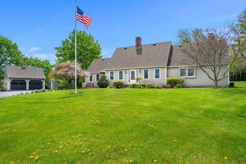 Photo of 15 Prescott Lane, Hampton Falls, NH 03844 (MLS # 5088907)
