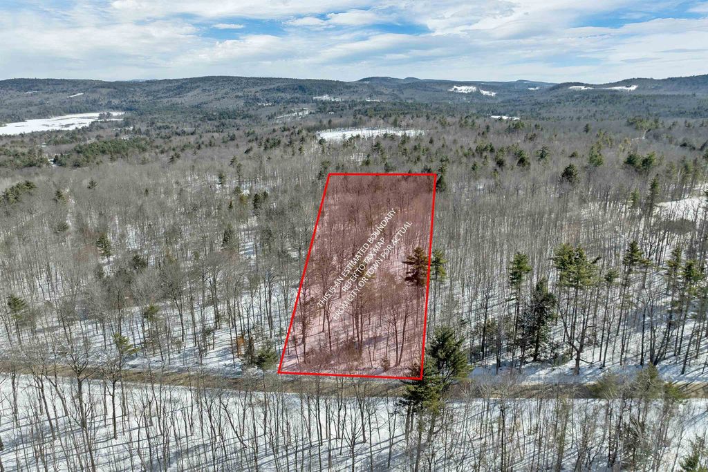 Photo of 5 Phineas Graves Road, Tuftonboro, NH 03816 (MLS # 5078210)