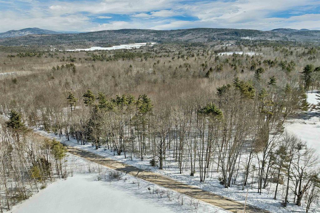 Photo of 5 Phineas Graves Road, Tuftonboro, NH 03816 (MLS # 5078210)