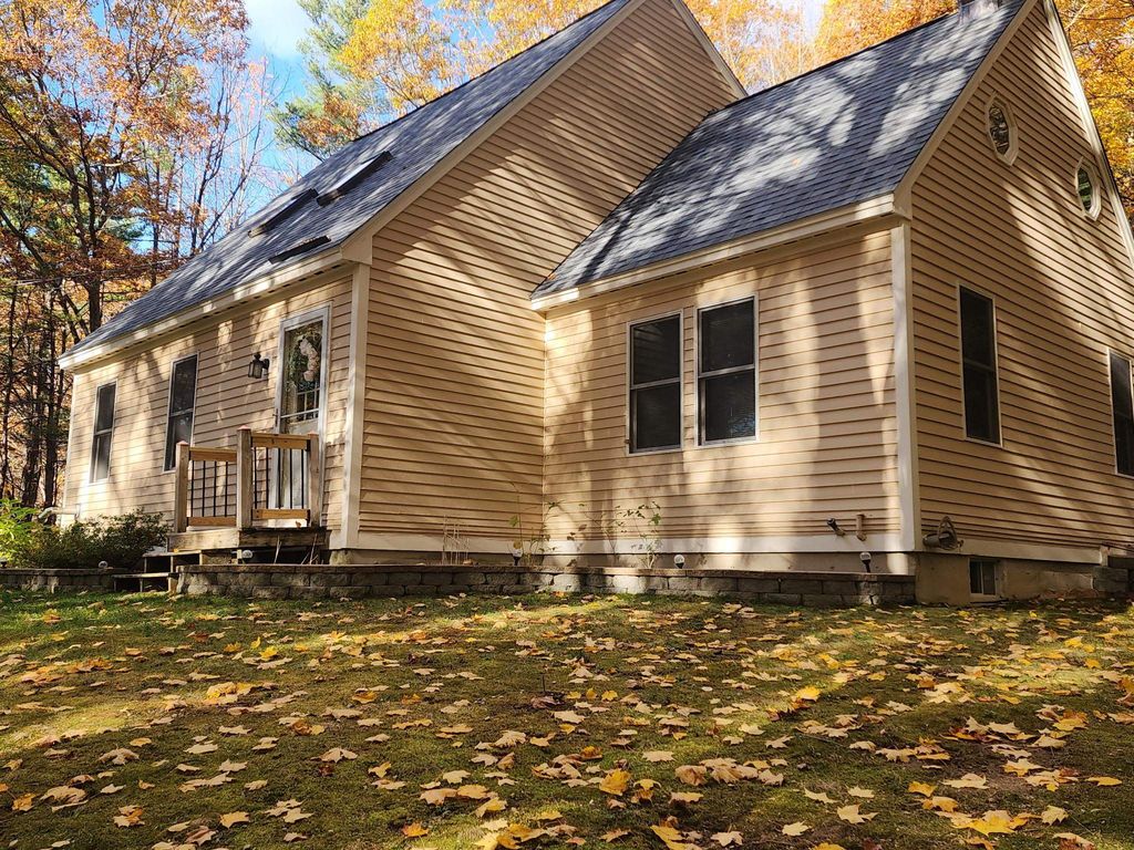 Photo of 30 Del's Way, Weare, NH 03281 (MLS # 5065837)