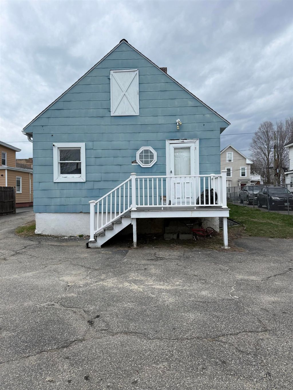 Photo of 23 Harvard Street, Nashua, NH 03060 (MLS # 5088251)