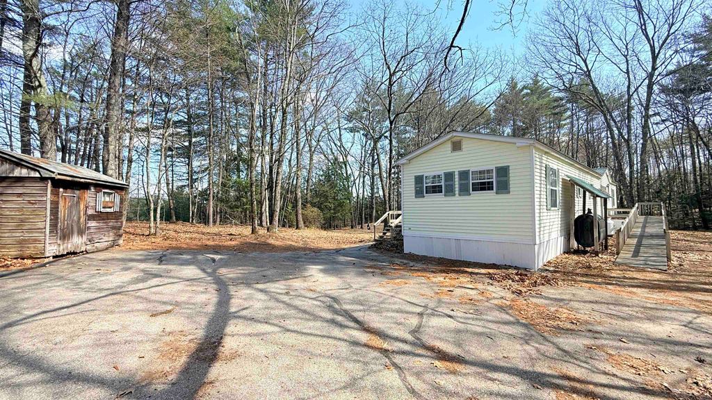 Photo of 87 Betts Road, Rochester, NH 03867 (MLS # 5084847)