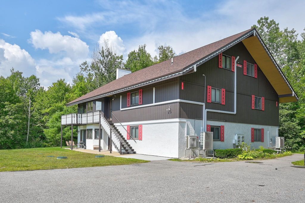 Photo of 21 Christmas Mountain Road #F21, Bartlett, NH 03812 (MLS # 5079421)