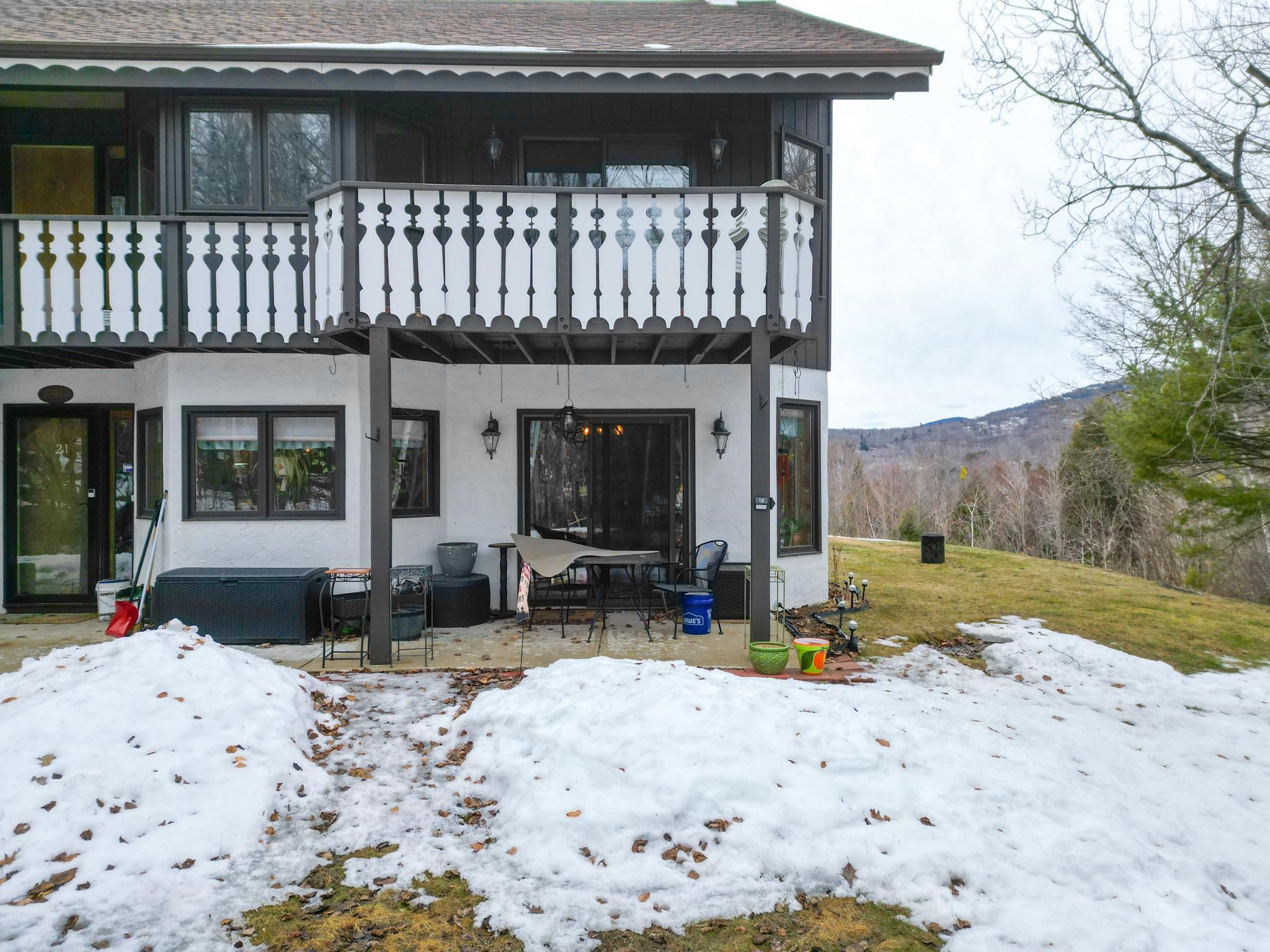 F21 Christmas Mountain Road F21