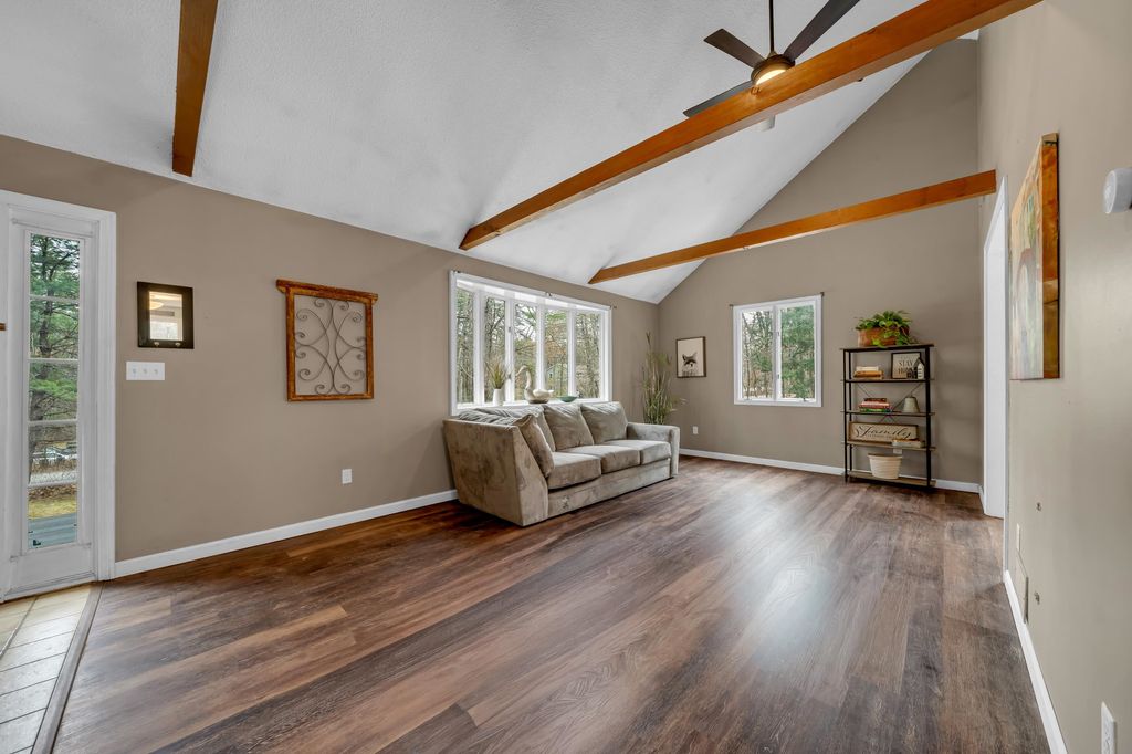 Photo of 1 Williamsburg Drive, Amherst, NH 03031 (MLS # 5082501)