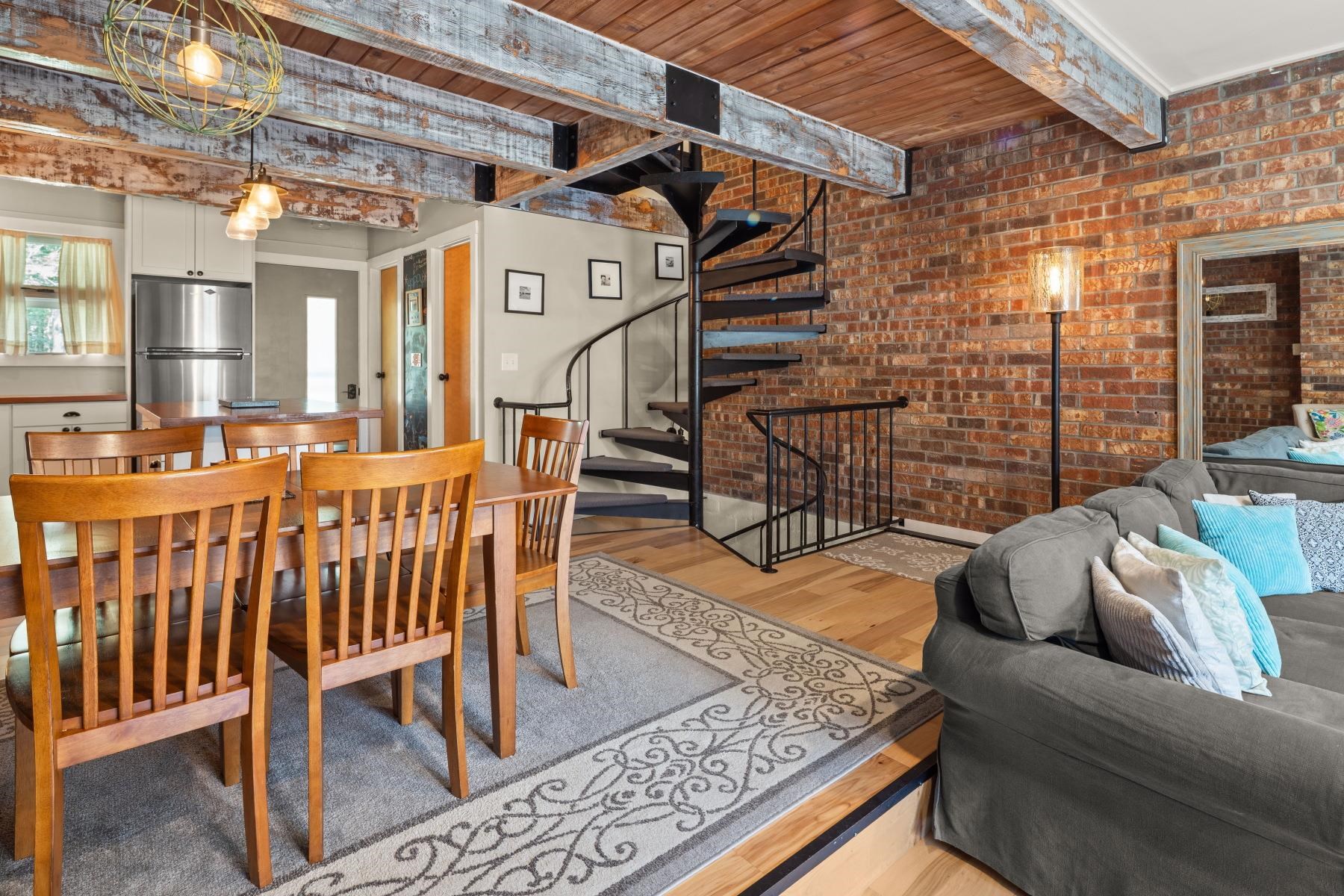 233 Fox Hill Road 43
