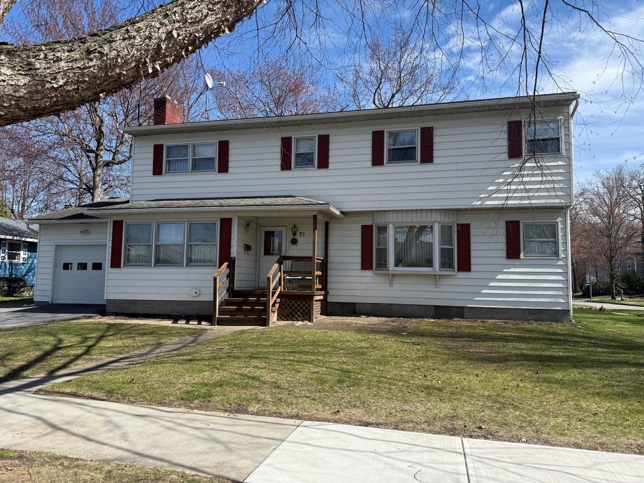 Photo 1 of 50 — 71 Lakewood Parkway, Burlington, VT 05408