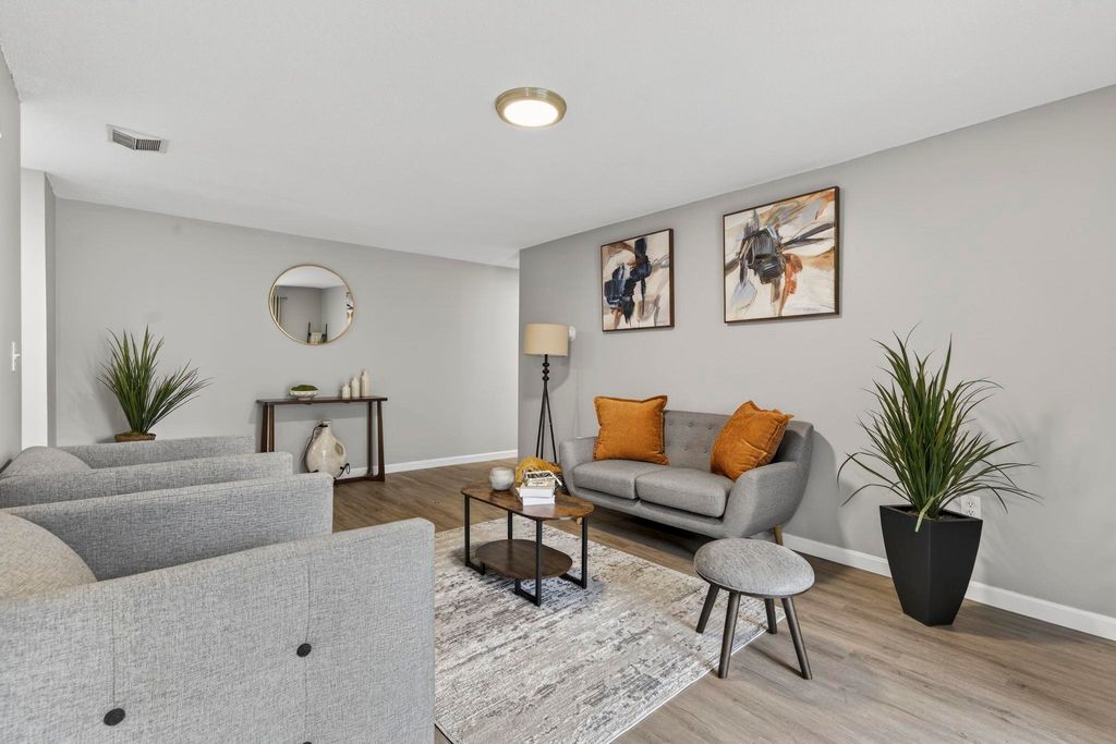 Photo of 3 Louisburg Square #1, Nashua, NH 03060 (MLS # 5084861)