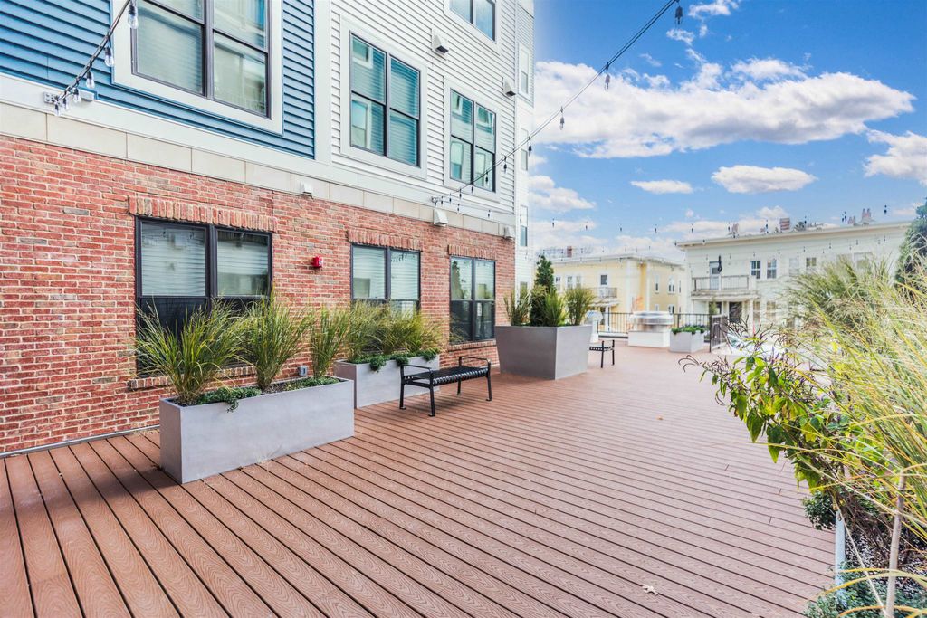 Photo of 99 Foundry Place #310, Portsmouth, NH 03801 (MLS # 5069854)