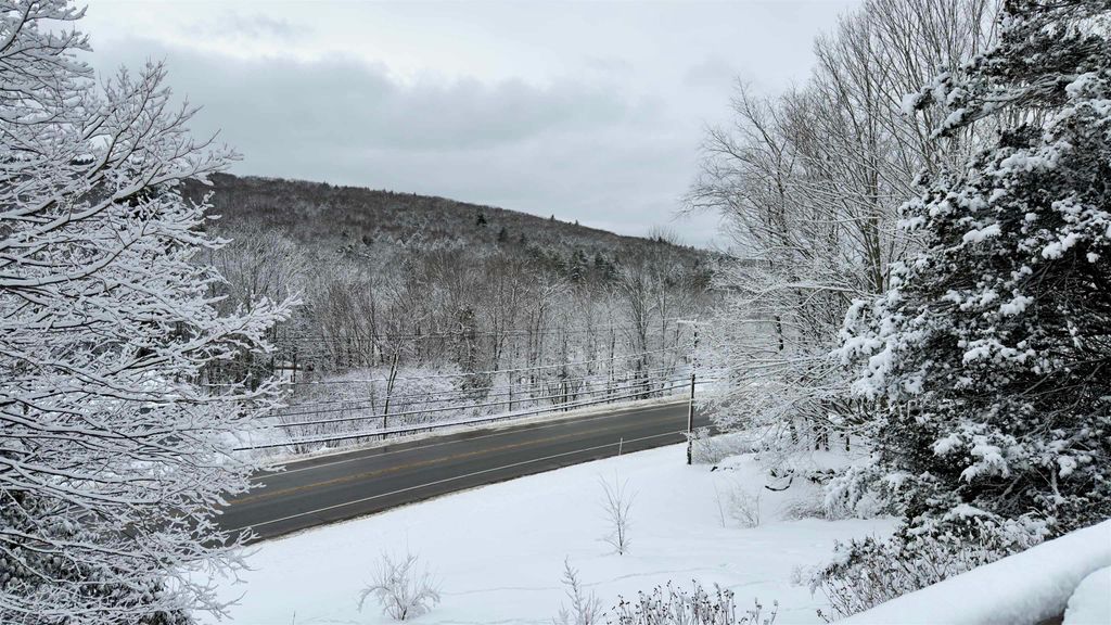 Photo of 5 Old Turnpike Road, Epsom, NH 03234 (MLS # 5076418)