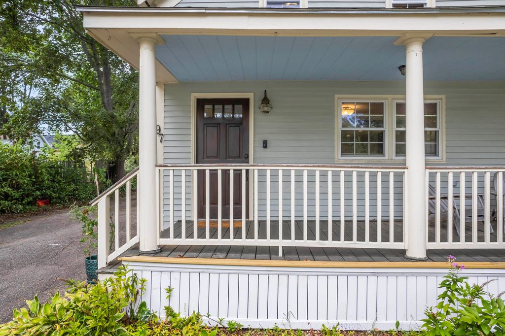 Photo of 97 Meredith Way, Portsmouth, NH 03801 (MLS # 5055034)
