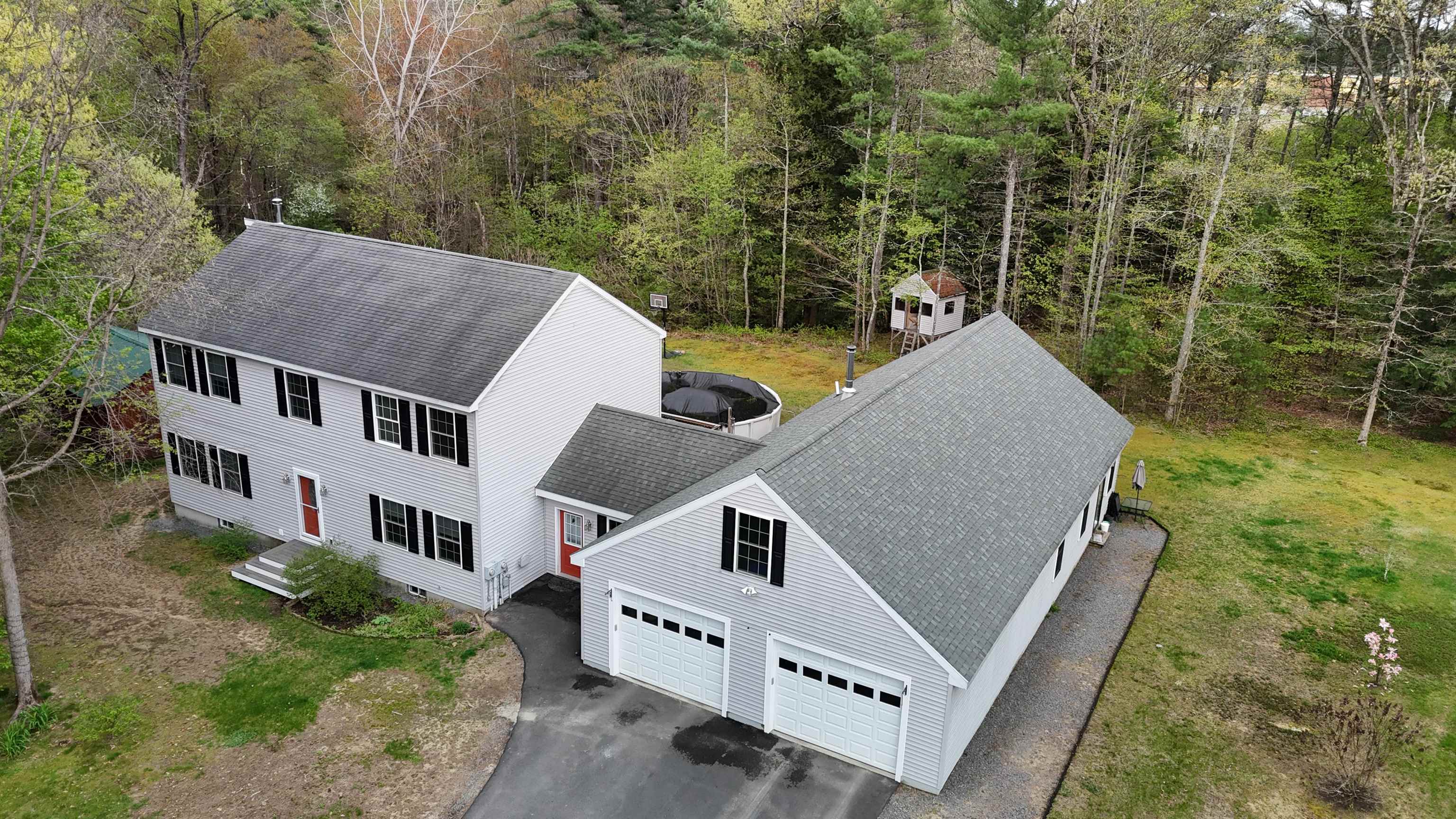 35 Centerview Drive
