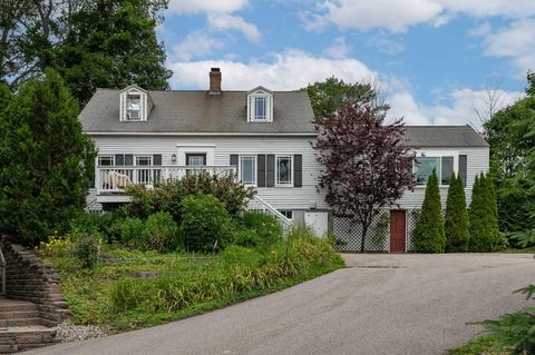 121 Whipple Road Kittery ME 03904