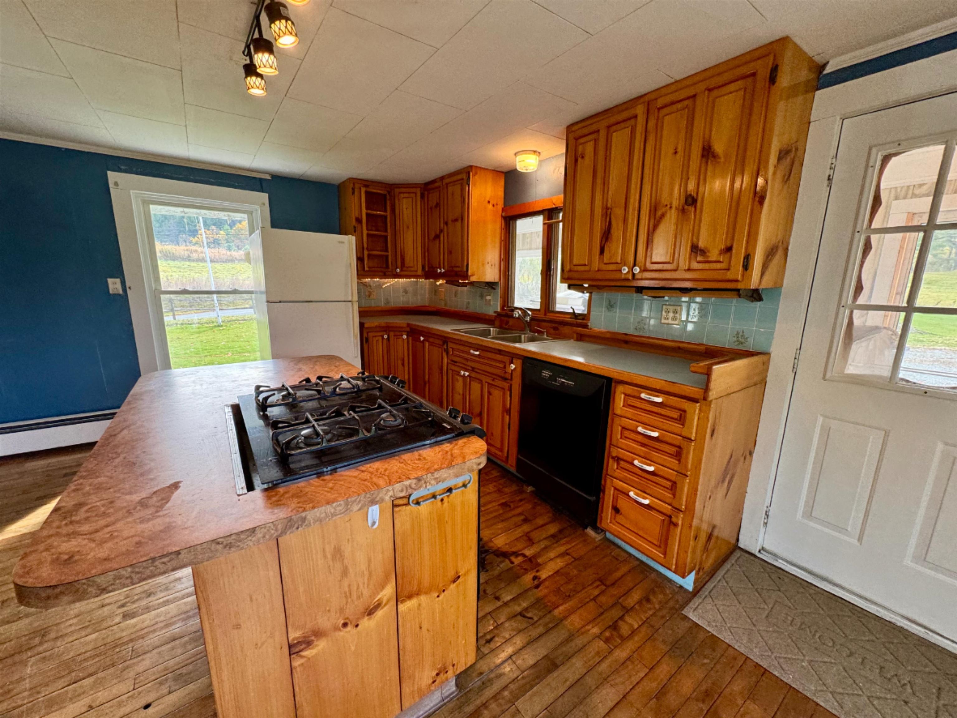 162 Town Forest Road