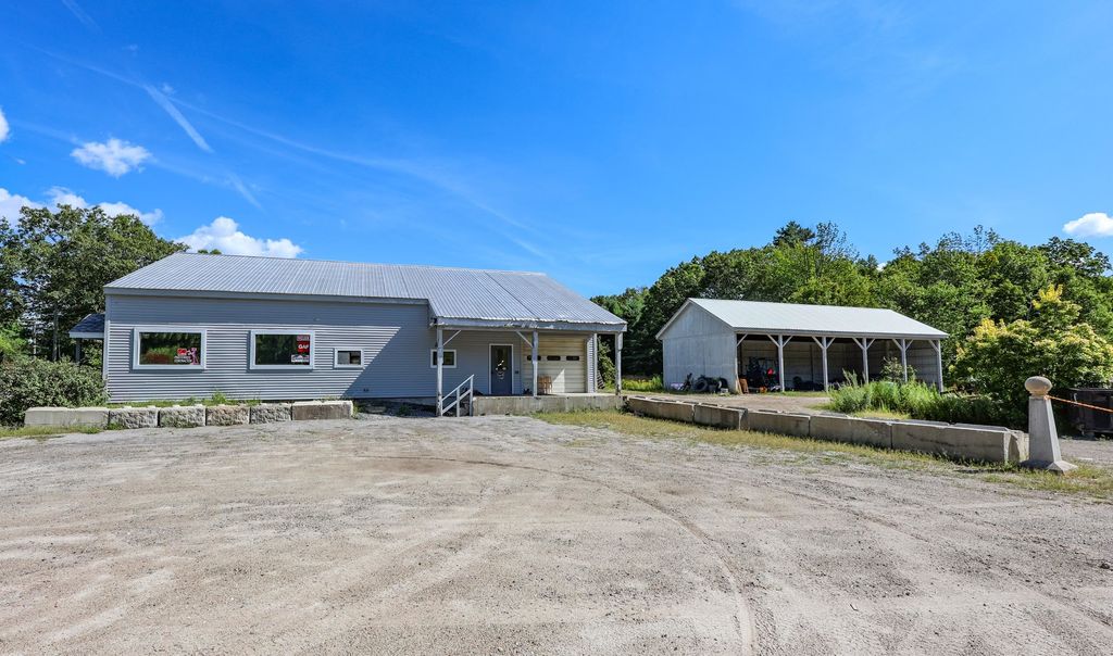 Photo of 822 Flanders Road, Henniker, NH 03242 (MLS # 5059547)