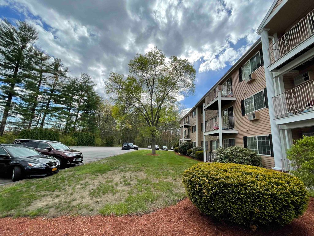 Photo of 385 Huse Road #25, Manchester, NH 03103 (MLS # 5071686)