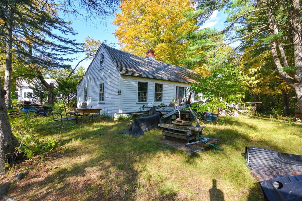 Photo of 42 Bear Hill Road, Newton, NH 03858 (MLS # 5082483)