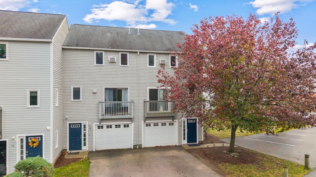 Photo of 58 Profile Circle, Nashua, NH 03063 (MLS # 5069360)