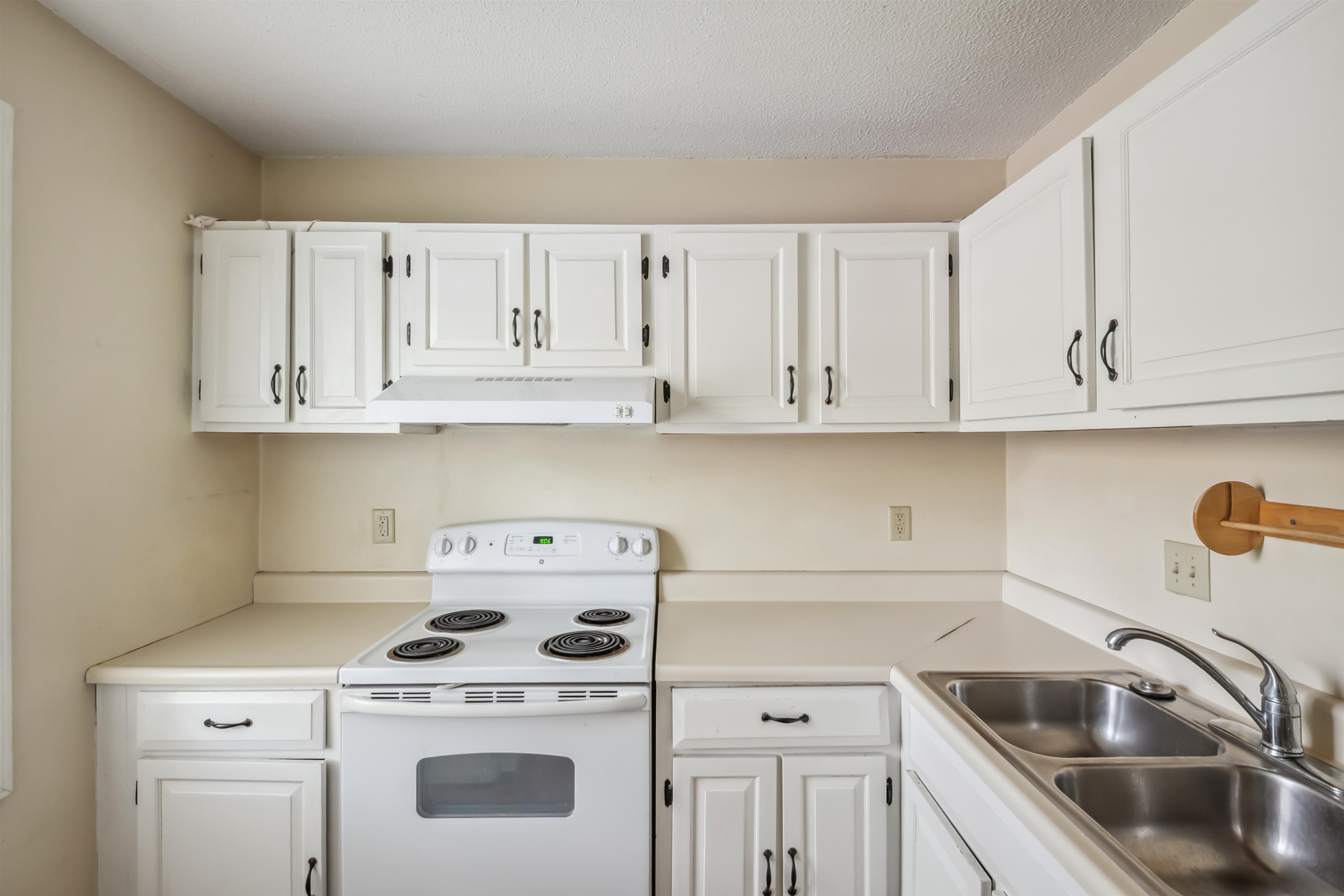 239 Twin Oaks Terrace