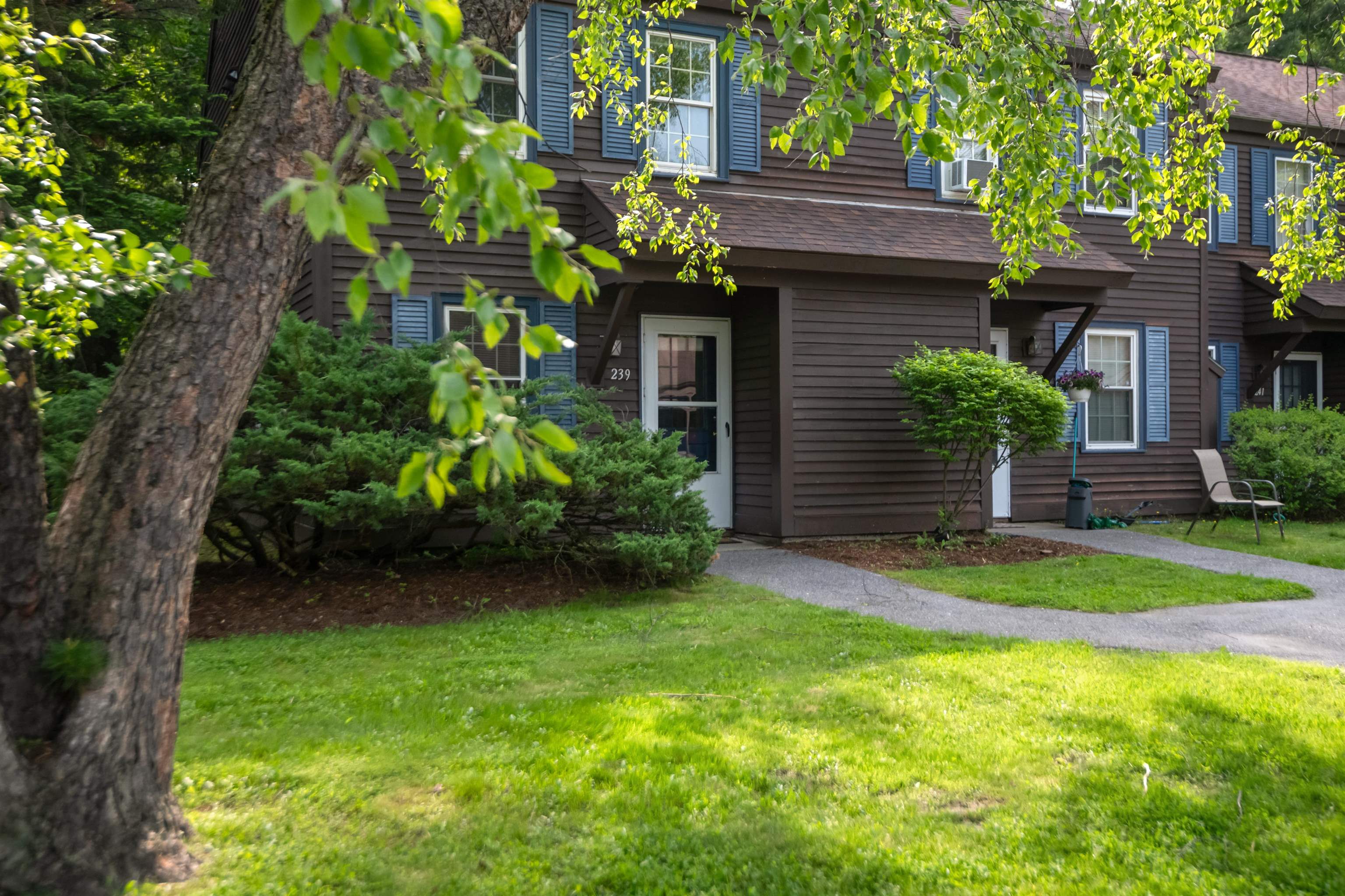 239 Twin Oaks Terrace