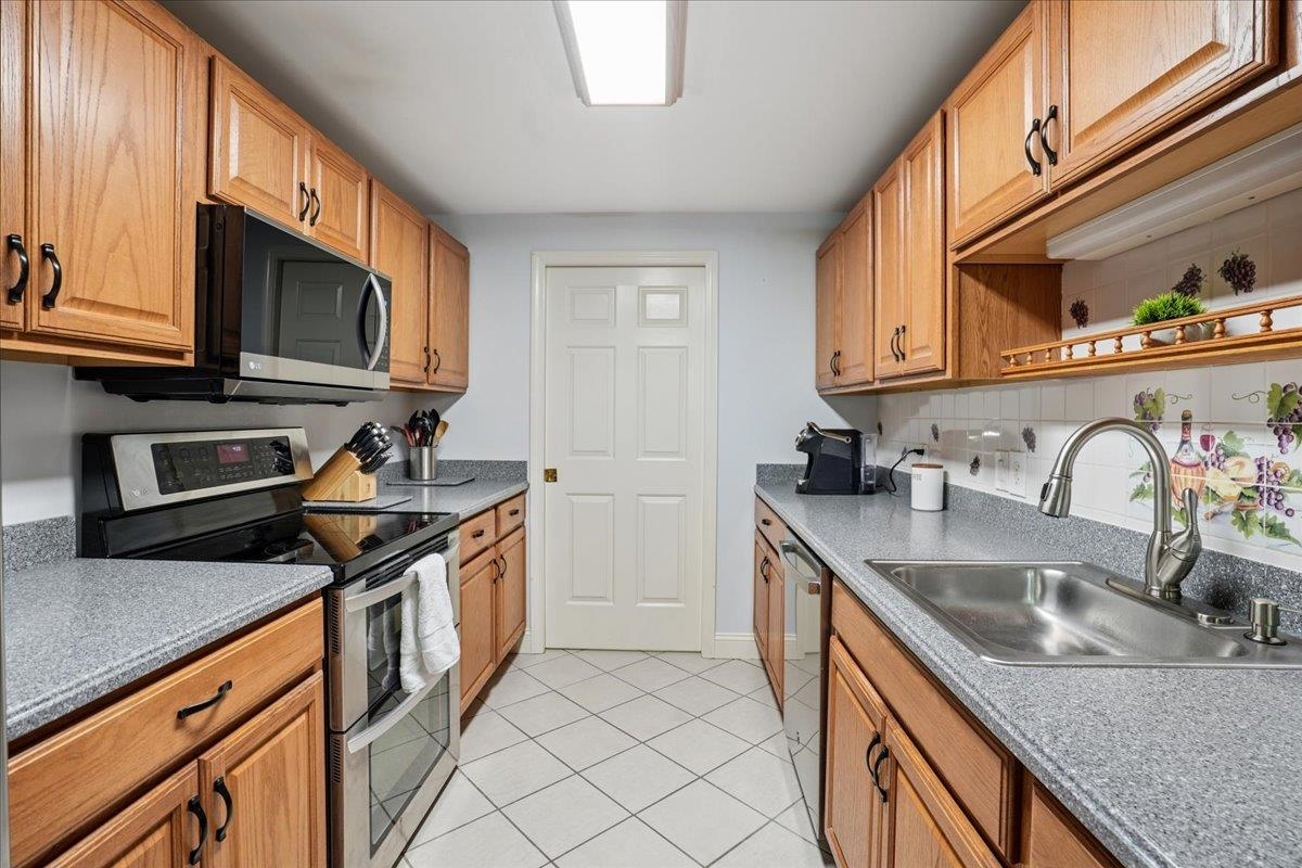 4 Crestview Circle 108