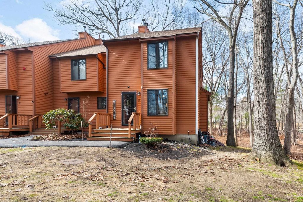 Photo of 65 Dunvegan Woods Drive, Hampton, NH 03842 (MLS # 5081466)