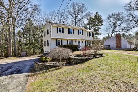 Photo of 13 Cider Lane, Nashua, NH 03063 (MLS # 5082976)