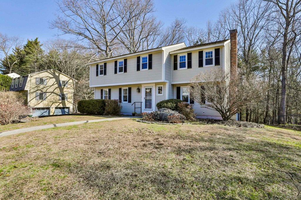 Photo of 13 Cider Lane, Nashua, NH 03063 (MLS # 5082976)