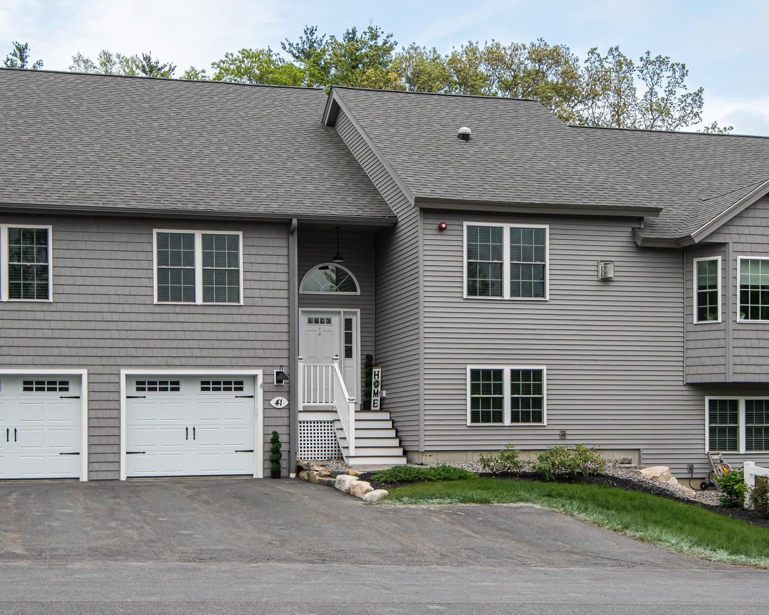 Hampstead, New Hampshire 03826, United States, 2 Bedrooms Bedrooms, ,3 BathroomsBathrooms,Residential,Active,132354