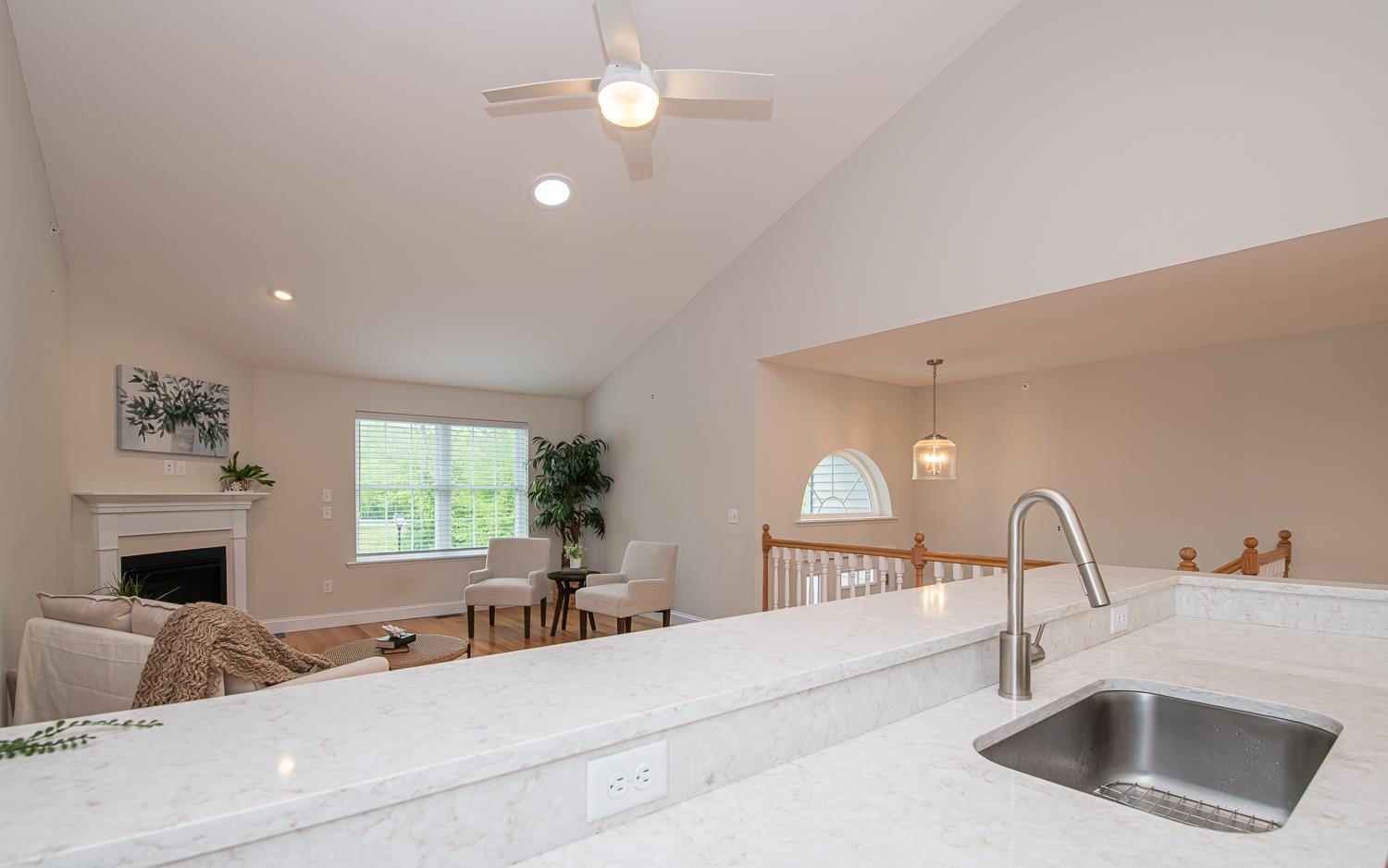 Hampstead, New Hampshire 03826, United States, 2 Bedrooms Bedrooms, ,3 BathroomsBathrooms,Residential,Active,132354