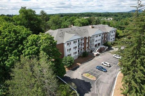 Photo of 490 River Road #31, Manchester, NH 03104 (MLS # 5079381)