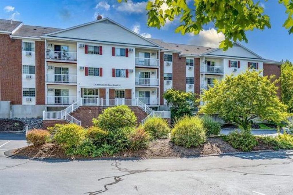 Photo of 490 River Road #31, Manchester, NH 03104 (MLS # 5079381)