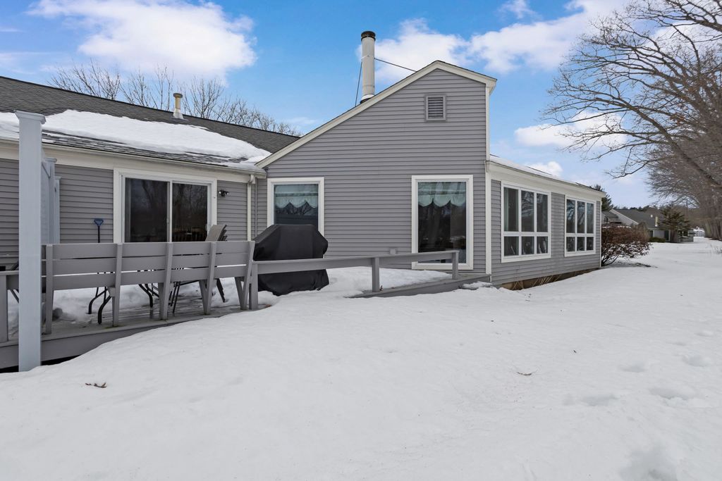 Photo of 79 Walden Pond Drive, Nashua, NH 03064 (MLS # 5077722)