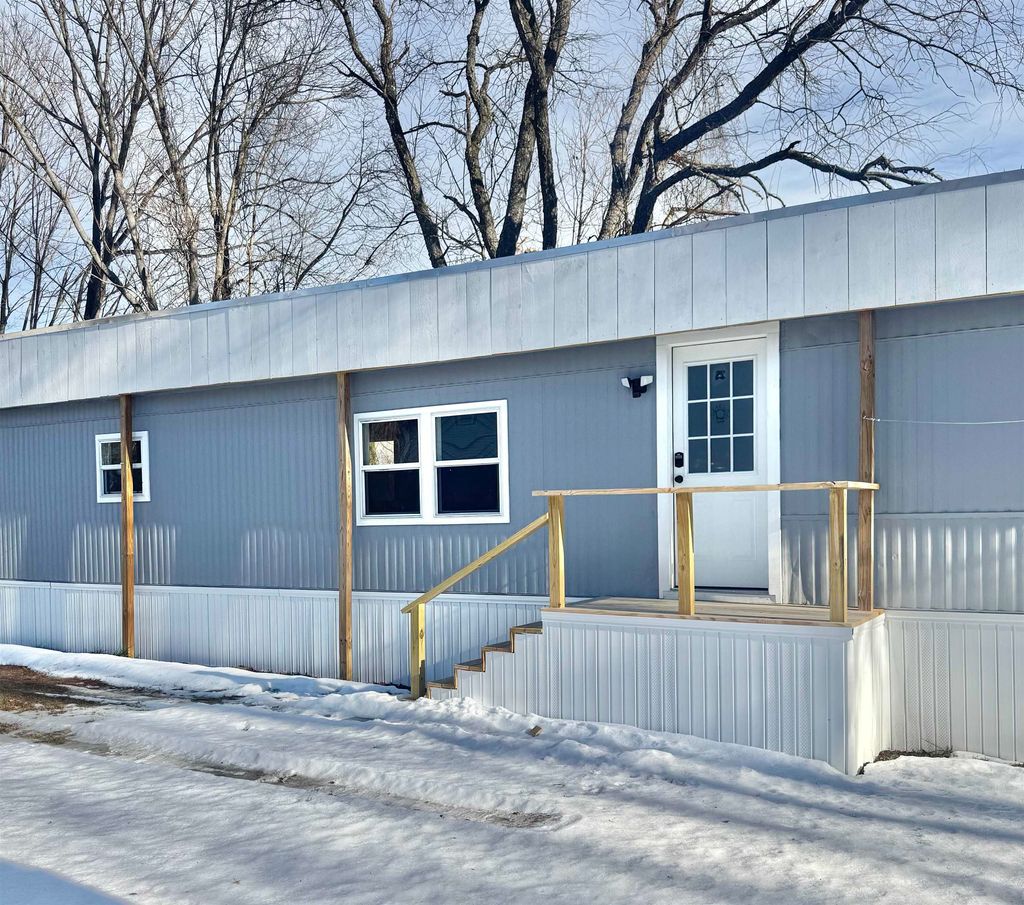 Photo of 6 Boe Road, Holderness, NH 03245 (MLS # 5073769)