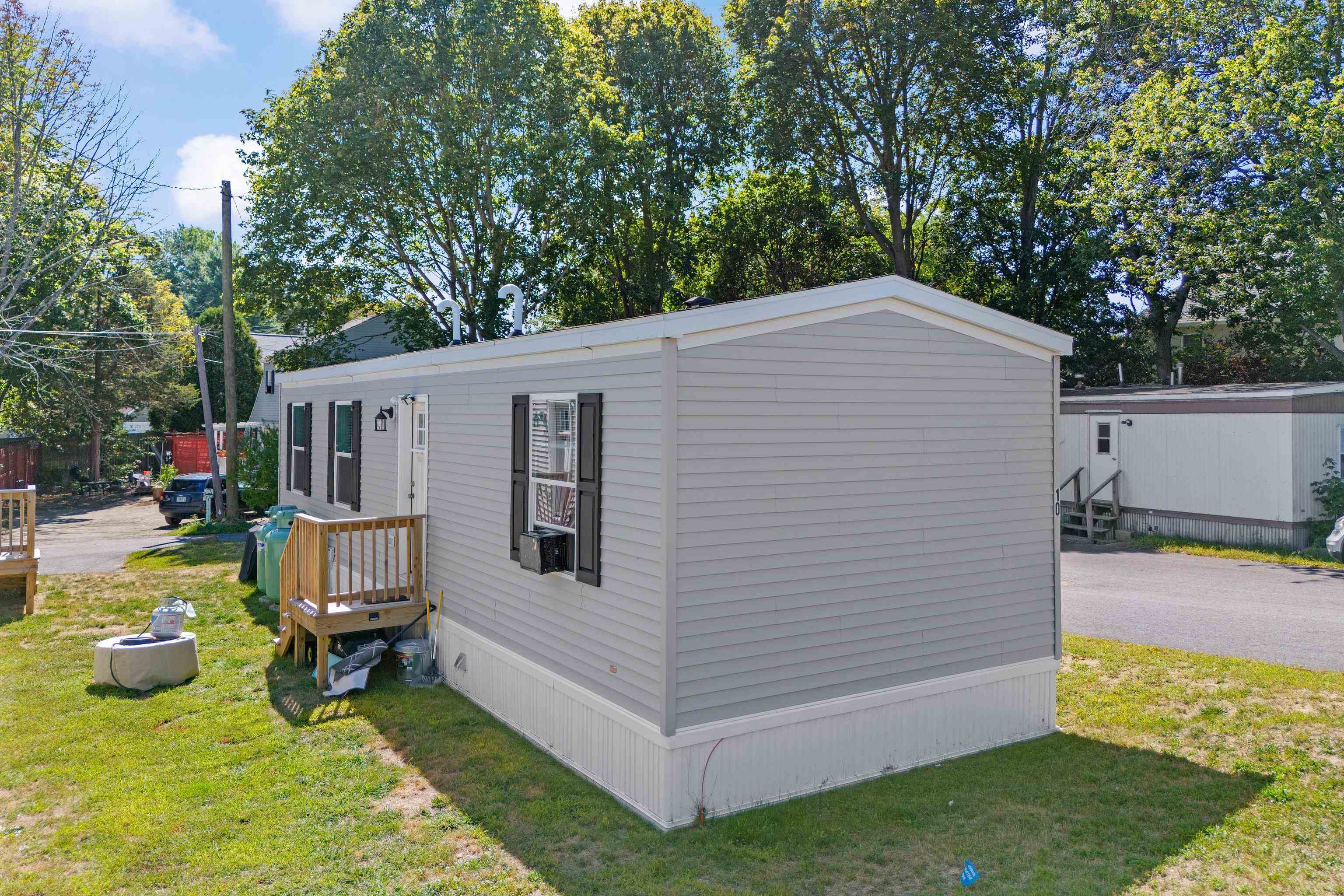 1338 Woodbury Avenue 10