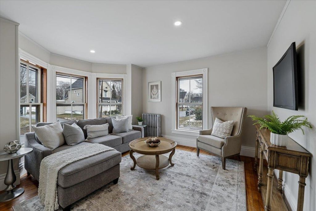 Photo of 4 Princeton Street, Concord, NH 03301 (MLS # 5082775)