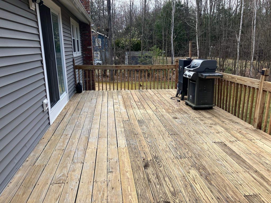 Photo of 12 Westgate Road, Derry, NH 03038 (MLS # 5081176)