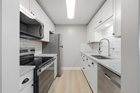 Photo of 230 Eastern Avenue #101, Manchester, NH 03104 (MLS # 5077032)